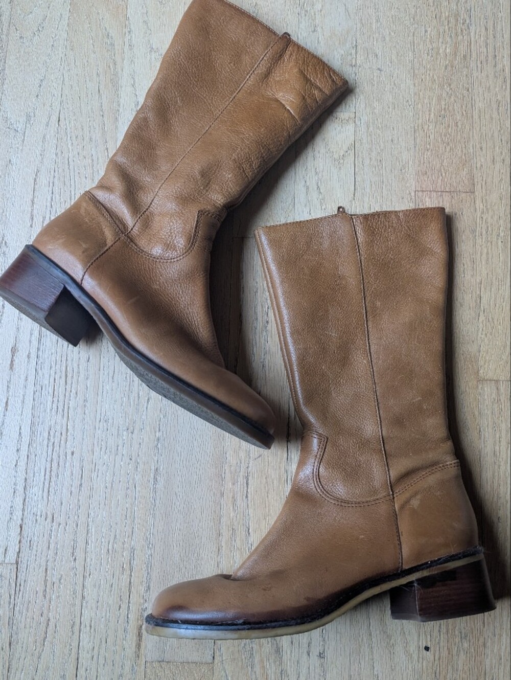 Mid-Calf Leather Heeled Boots in Tan